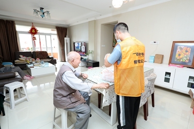 重慶 “家門口”養(yǎng)老從愿景走向現(xiàn)實(shí)，6198家服務(wù)設(shè)施織密幸福網(wǎng)